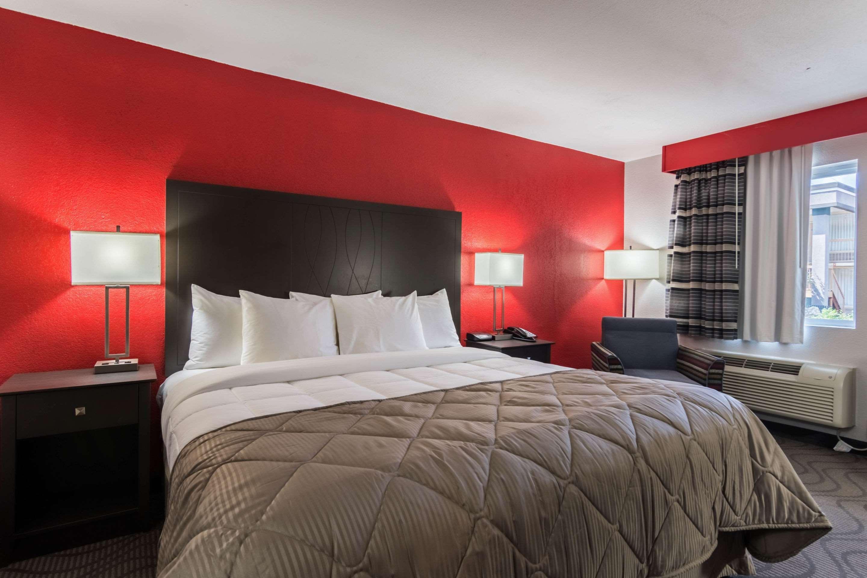 Clarion Inn & Suites Russellville I-40 Dış mekan fotoğraf