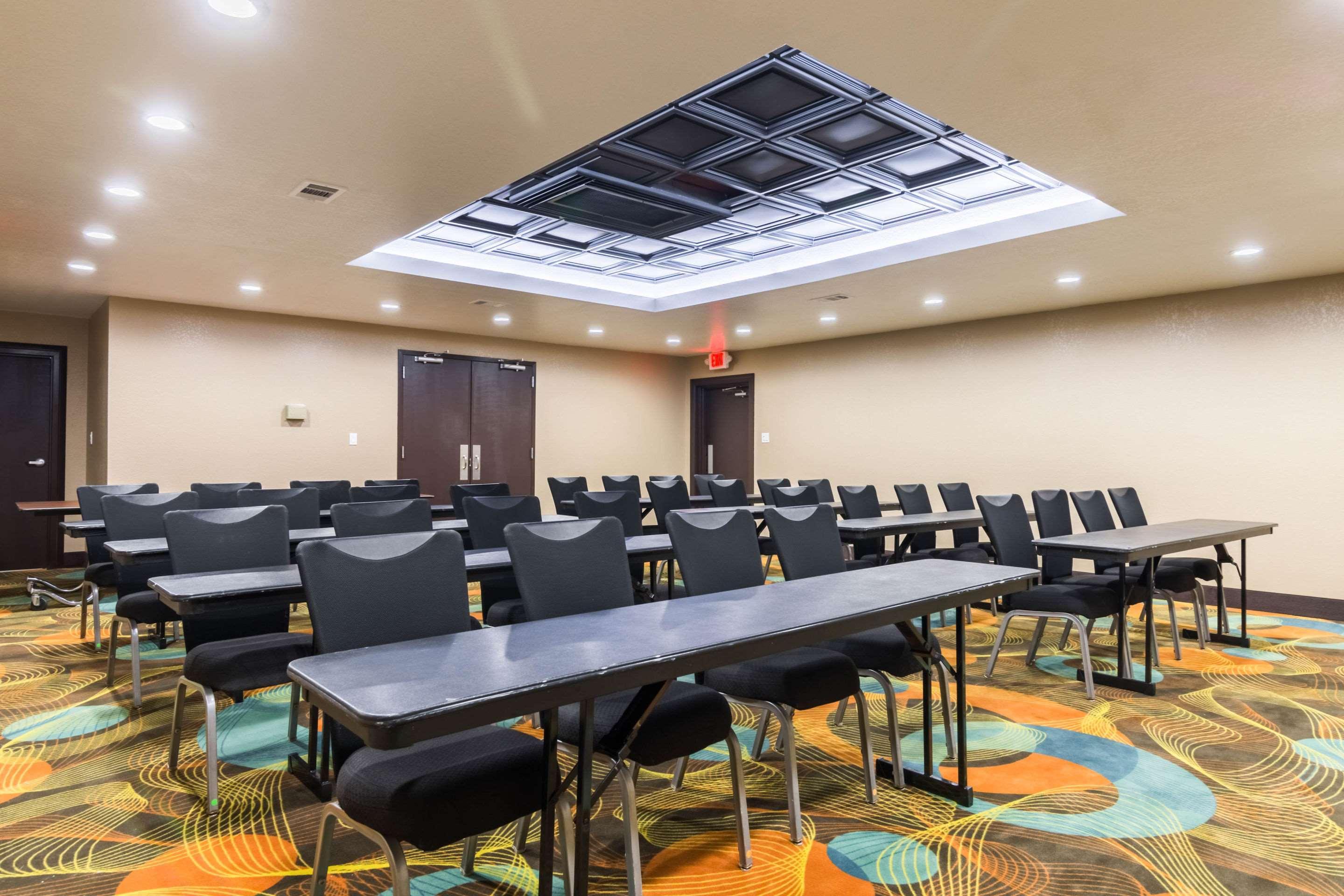 Clarion Inn & Suites Russellville I-40 Dış mekan fotoğraf