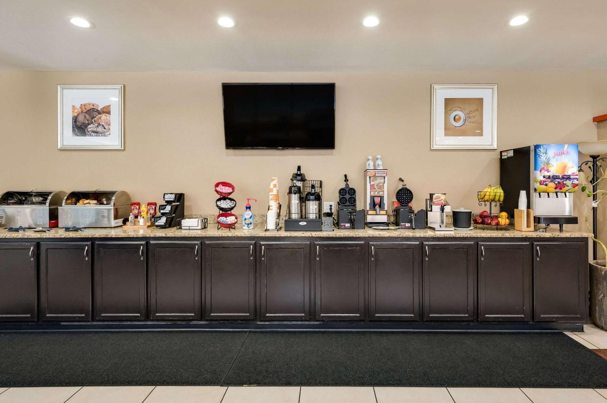 Clarion Inn & Suites Russellville I-40 Dış mekan fotoğraf