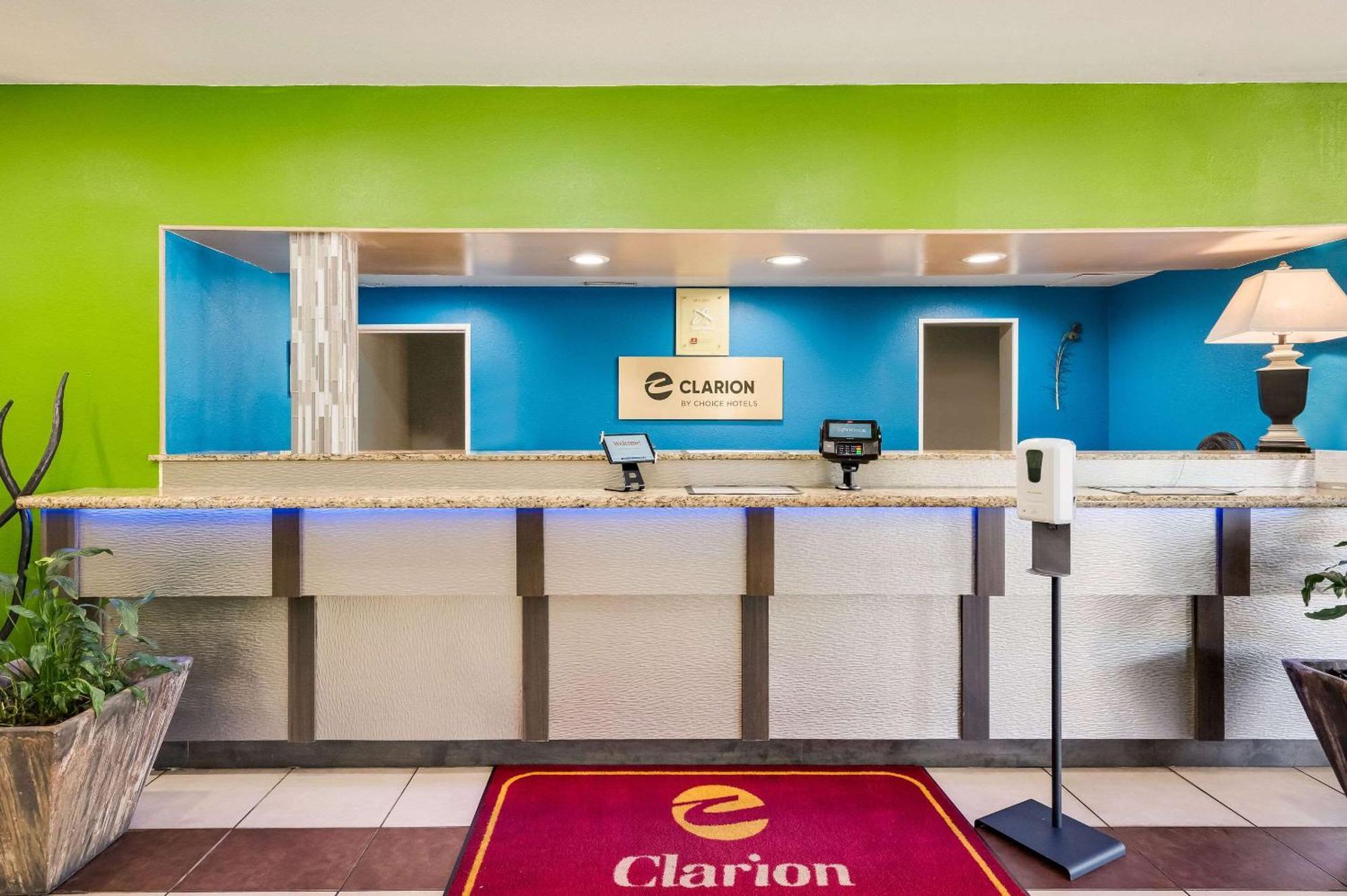 Clarion Inn & Suites Russellville I-40 Dış mekan fotoğraf