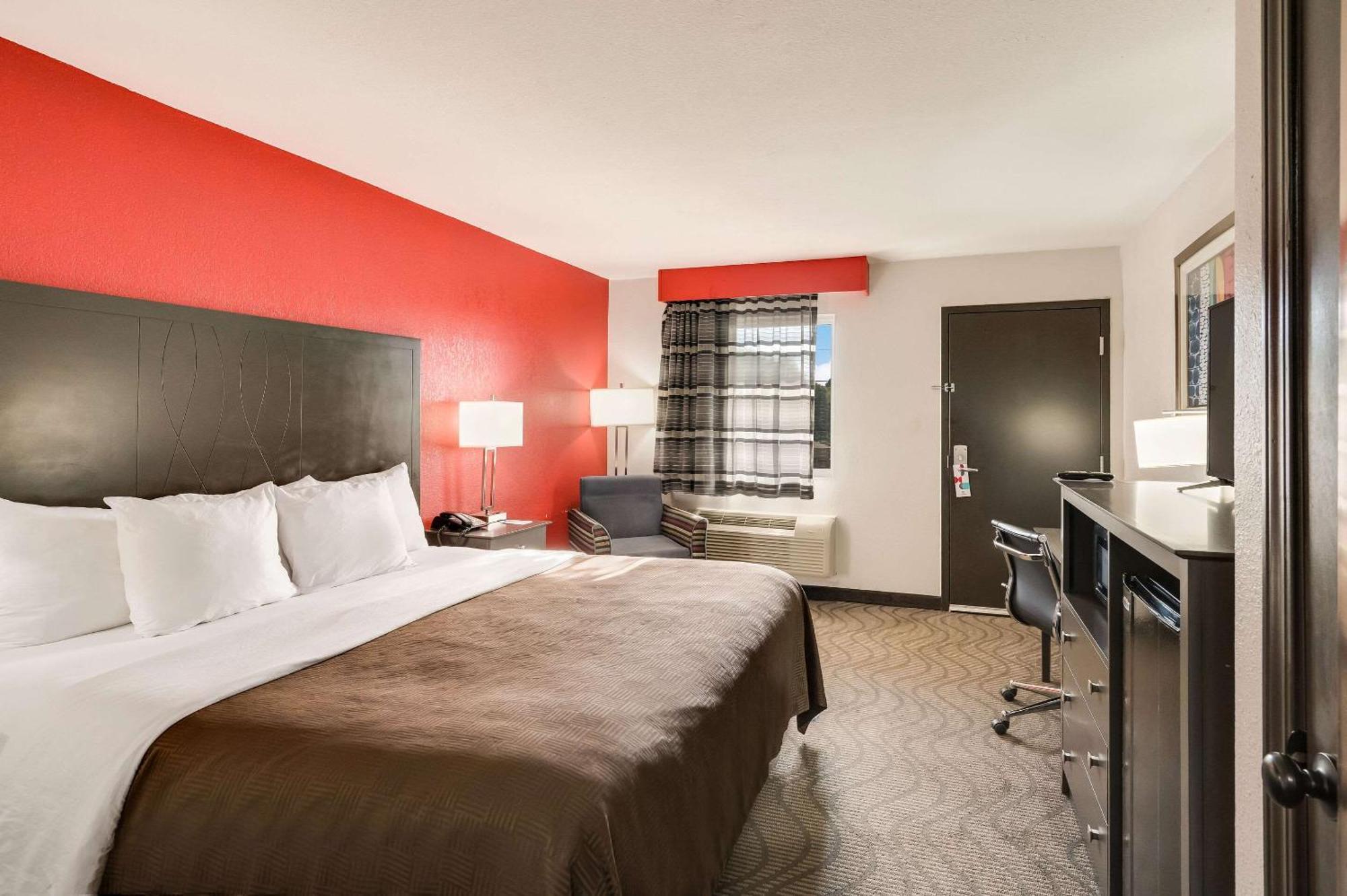 Clarion Inn & Suites Russellville I-40 Dış mekan fotoğraf