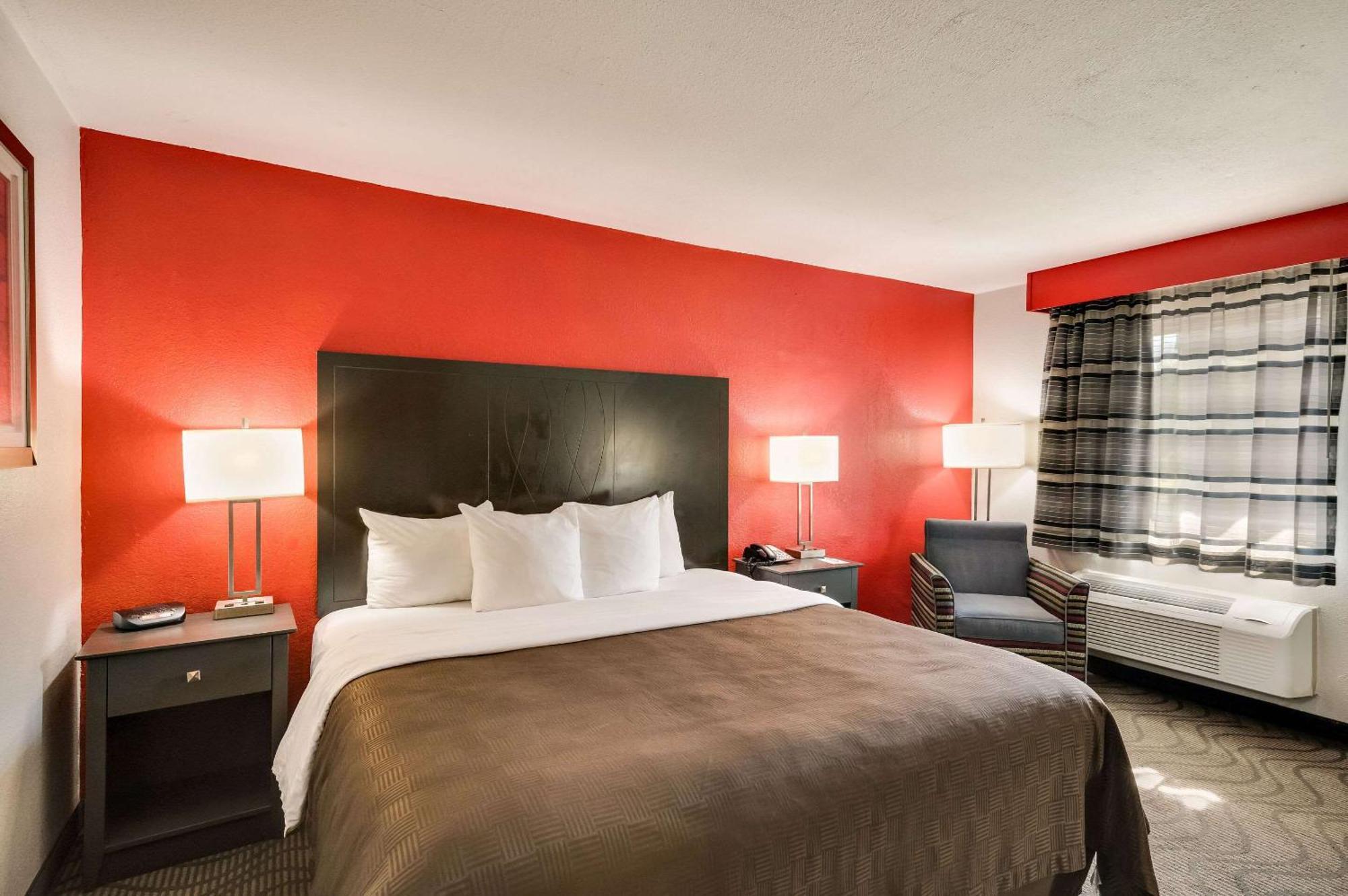 Clarion Inn & Suites Russellville I-40 Dış mekan fotoğraf